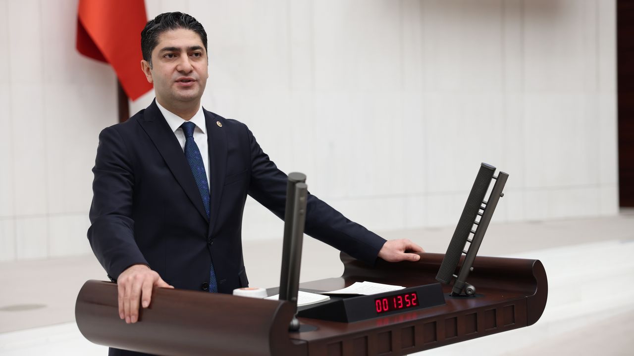 MHP’DEN SOMALİ TEZKERESİNE TAM DESTEK: 