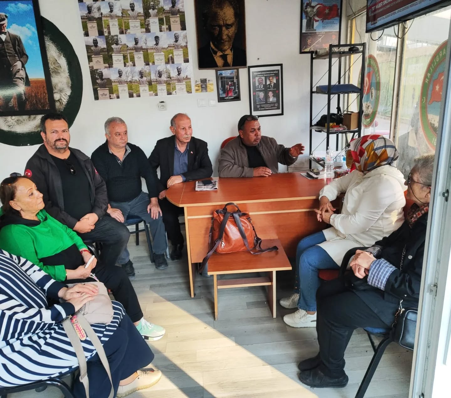 AK Partili Kula’dan Karslılar Derneği’ne Anlamlı Köprü Ziyareti: Hemşehrilik Bağları Güçleniyor!