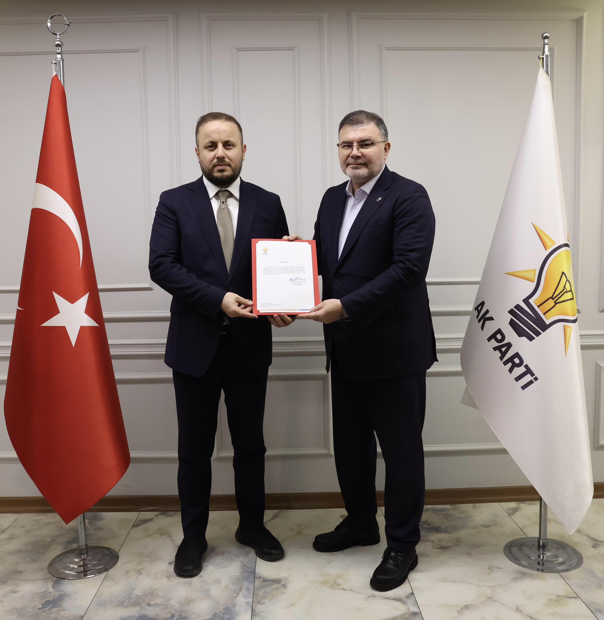 Buca AK Parti’de Yeni Dönem: İl Başkanı Saygılı’dan Cihangir Sağır’a Tam Yetki!