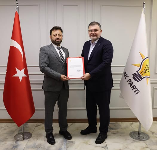 Bayındır’da Yeni Dönem: İl Başkanı Bilal Saygılı’dan Mehmet Gelir’e Tam Yetki!