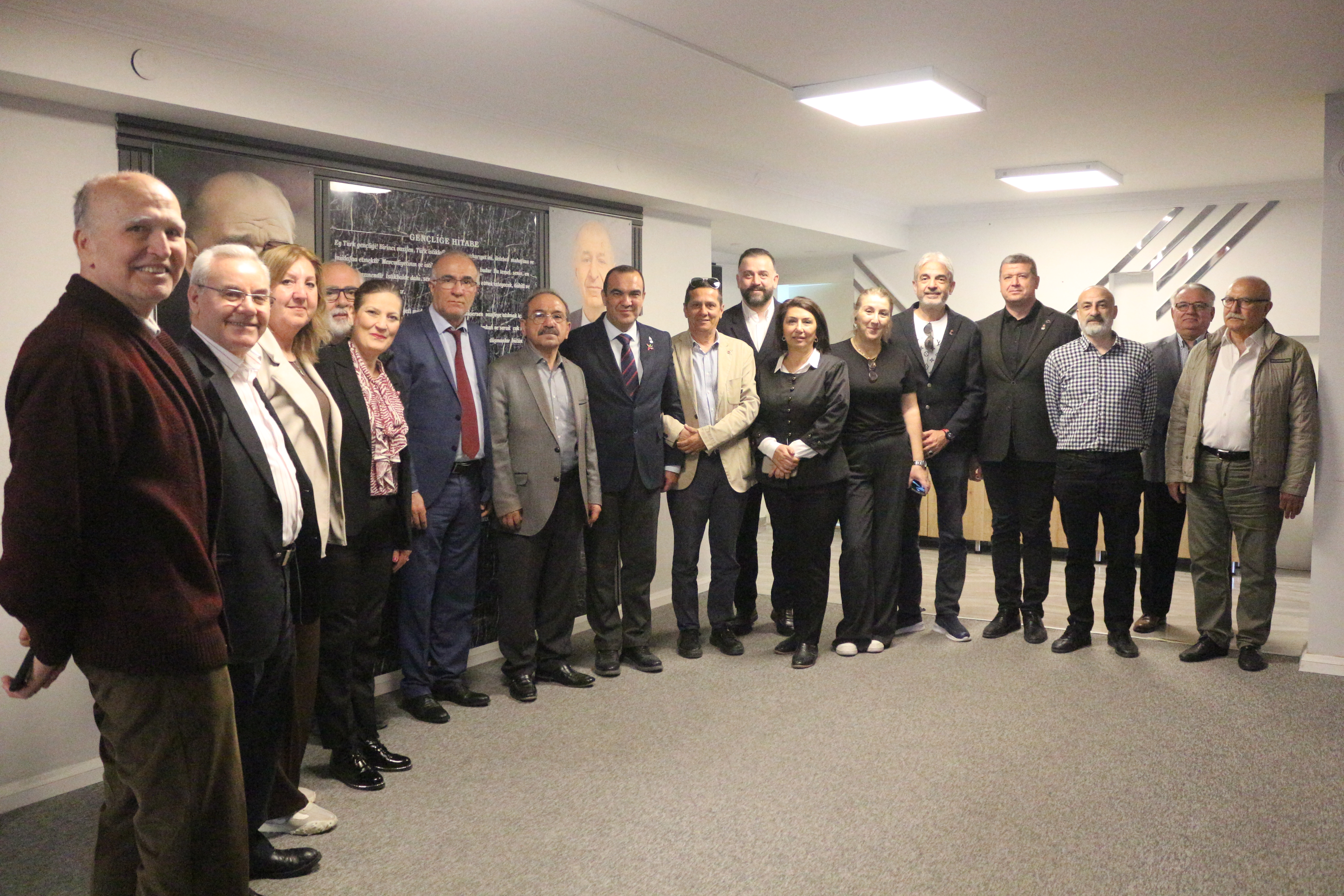 İzmir’de Turan Esintisi: Zafer Partisi ve Azerbaycan Federasyonu Bir Araya Geldi
