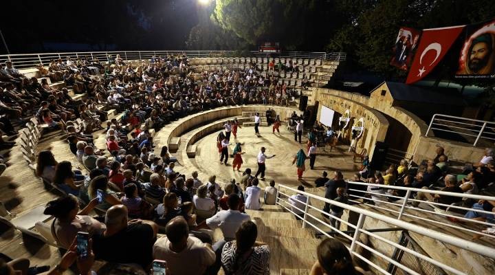 Madımak'ta hayatını kaybedenler Selçuk'ta anıldı
