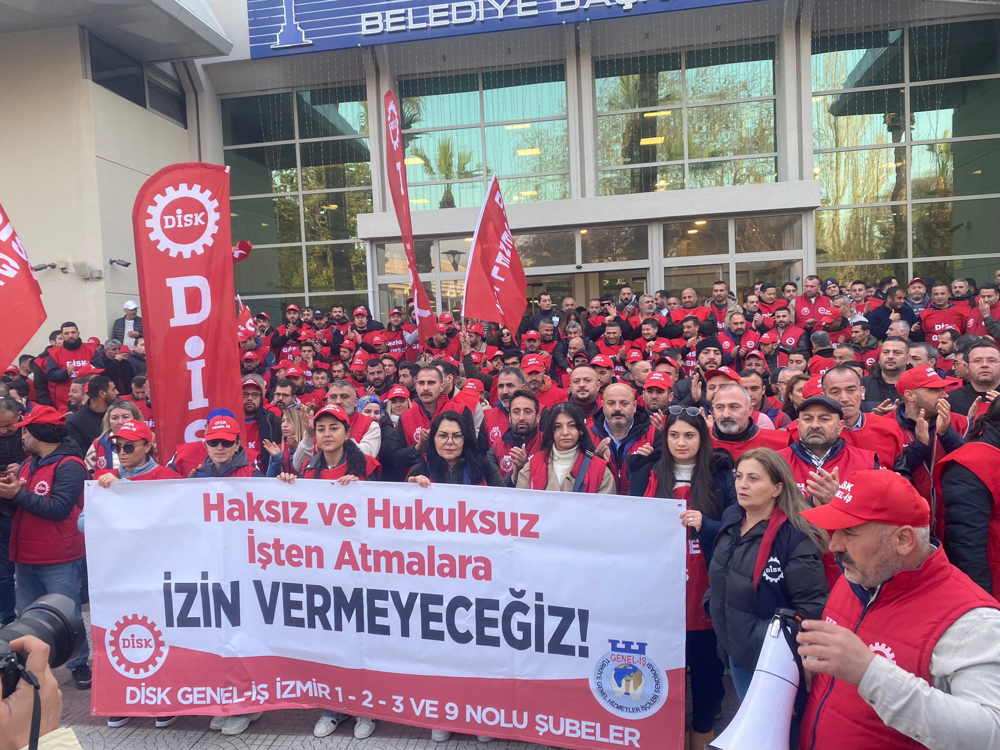 İZMİR BÜYÜKŞEHİR BELEDİYESİ'NDEKİ EYLEMLERİN GERÇEK YÜZÜ