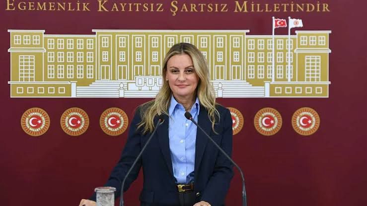DEVA Partisi İzmir Milletvekili Seda Kâya Ösen:Kadınların iş hayatı ve siyasette görünür olması için mücadelemizi sürdüreceğiz