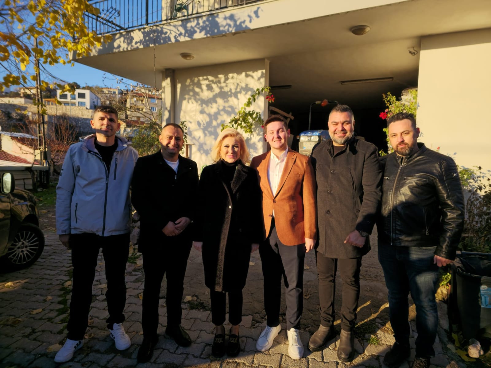 Bornova Şebnem Bursalı'yı “Kendi Evladı” Gibi Karşıladı
