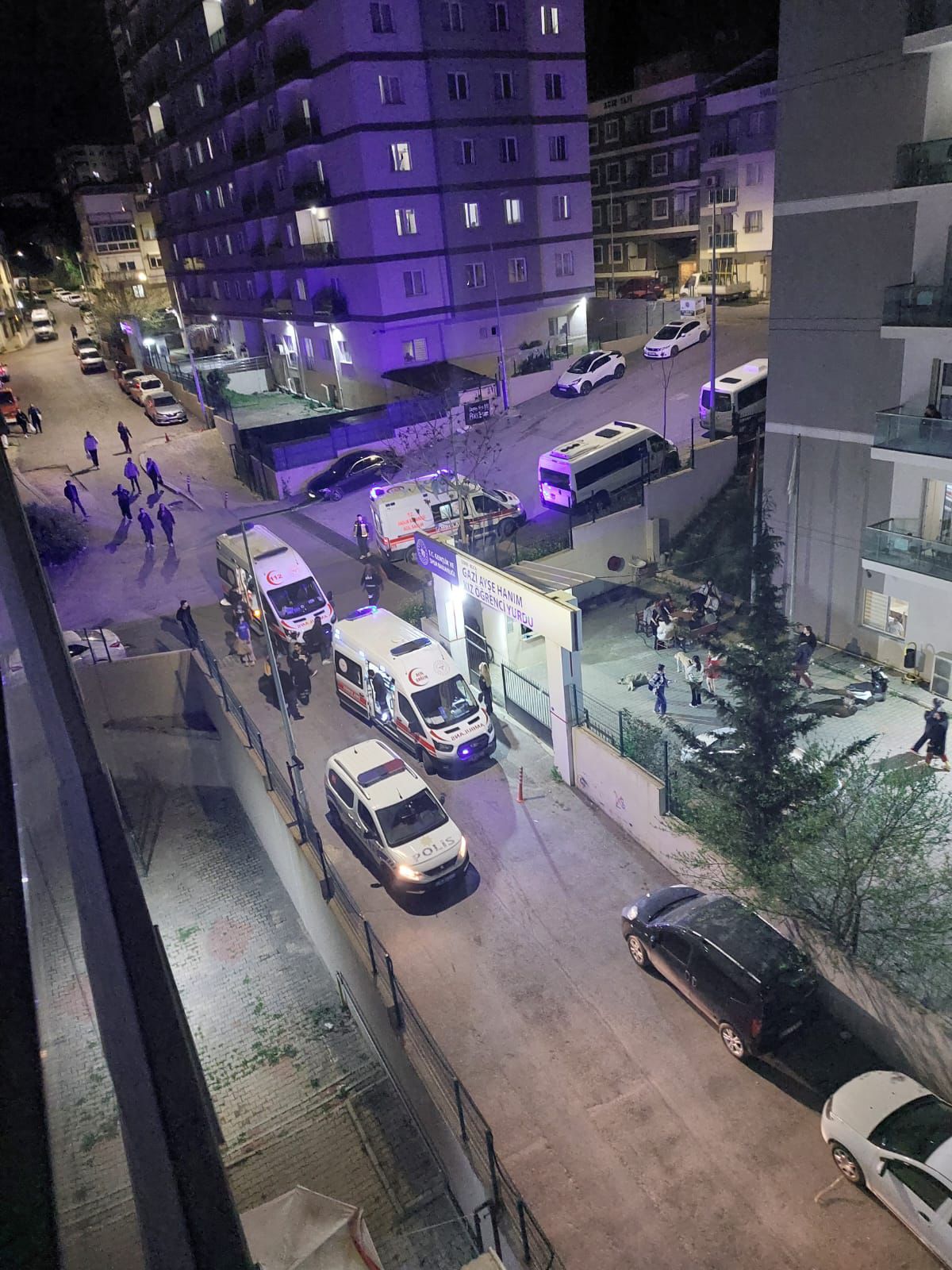 BUCA’DA KIZ ÖĞRENCİ YURDUNDA ALARM: ÇOK SAYIDA ÖĞRENCİ HASTANELİK OLDU