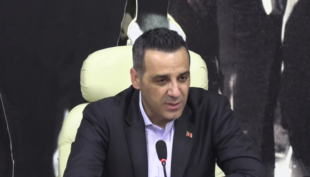 İzmir Siyasetinde 