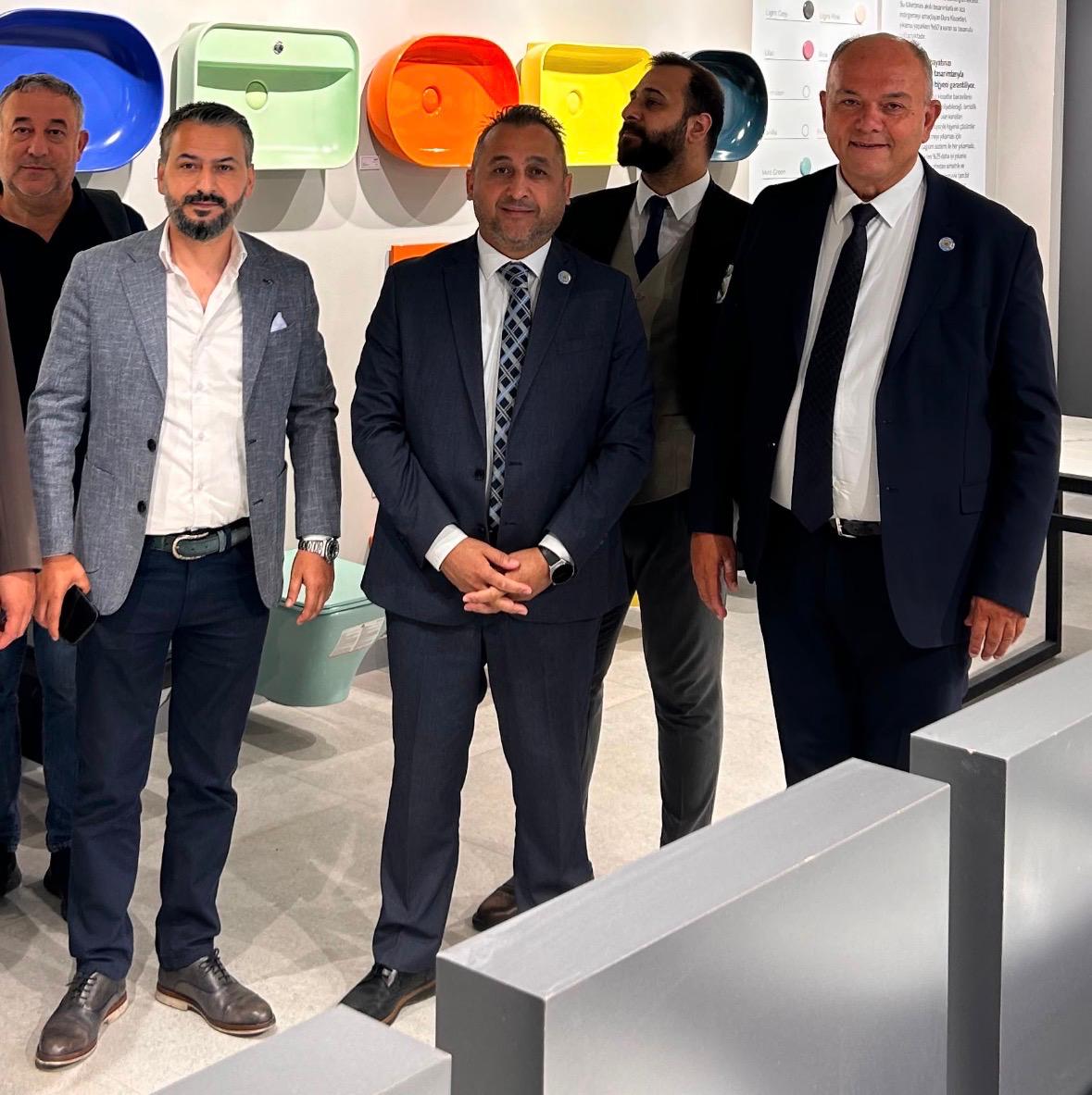 ​​​​​​​AKGÜN GROUP DURA-TILES’TA DİKKAT ÇEKEN BULUŞMA: METEHAN KARAÇANTA’DAN GÜÇLÜ TÜRKİYE VURGUSU