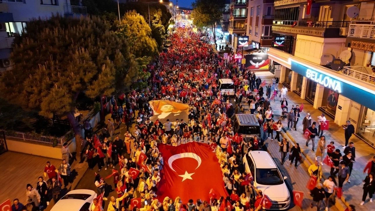 Gaziemir’de 23 Nisan Coşkusu: 27. Ulusal Çocuk Şenliği Başlıyor