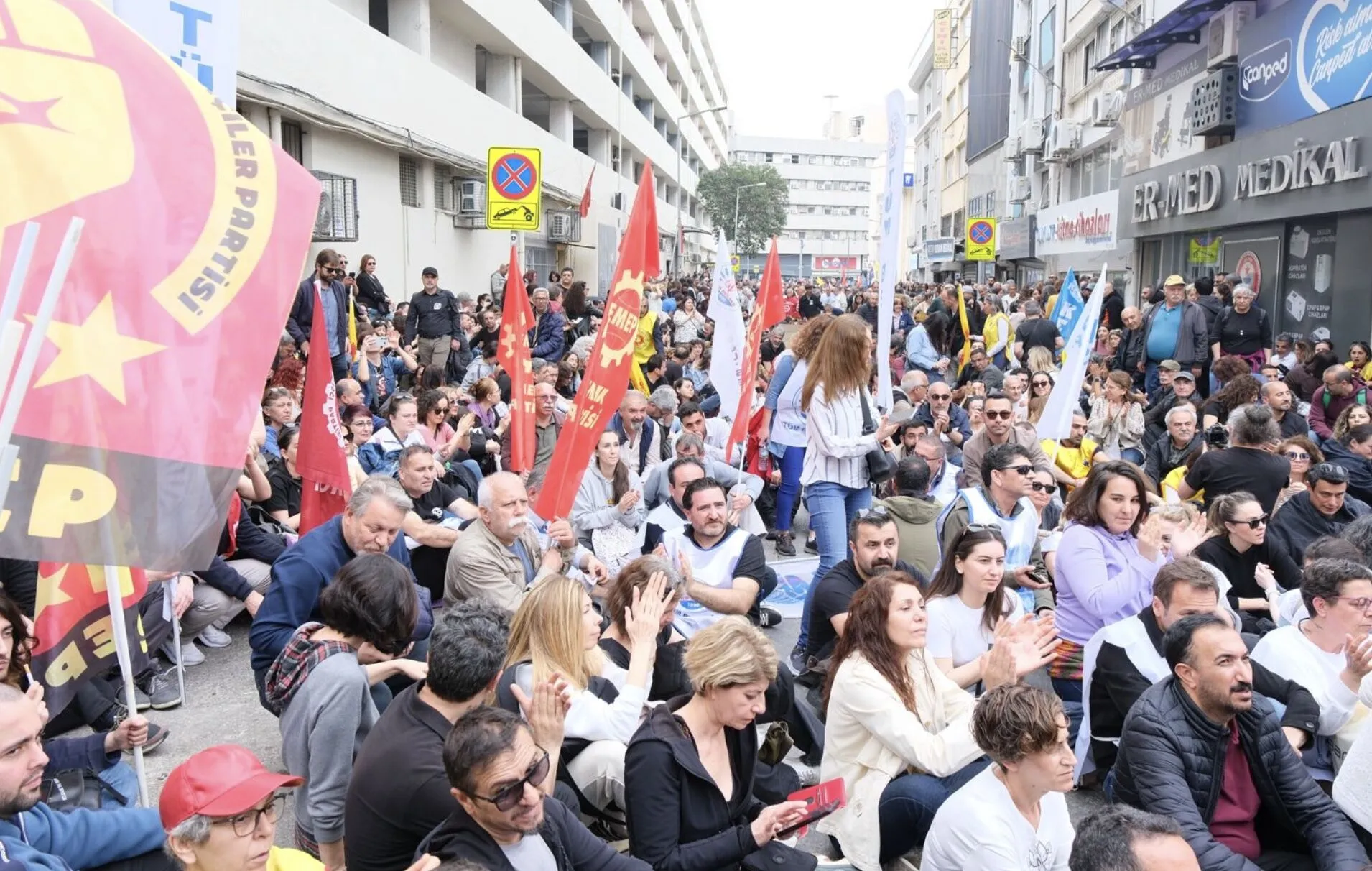 Öğretmenlerden genel grev çağrısı geldi!