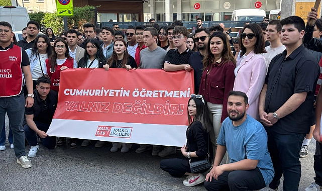 Halkçı Liseliler 'den Öğretmen Atamalarına Tepki: İzmir'de Yürüyüş ve Basın Açıklaması