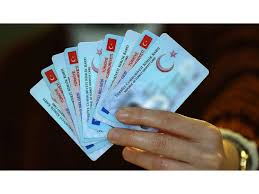 Eski kimlik miadını doldurdu: Bu kurumlarda sadece çipli kimlik kartıyla işlem yapılabiliyor
