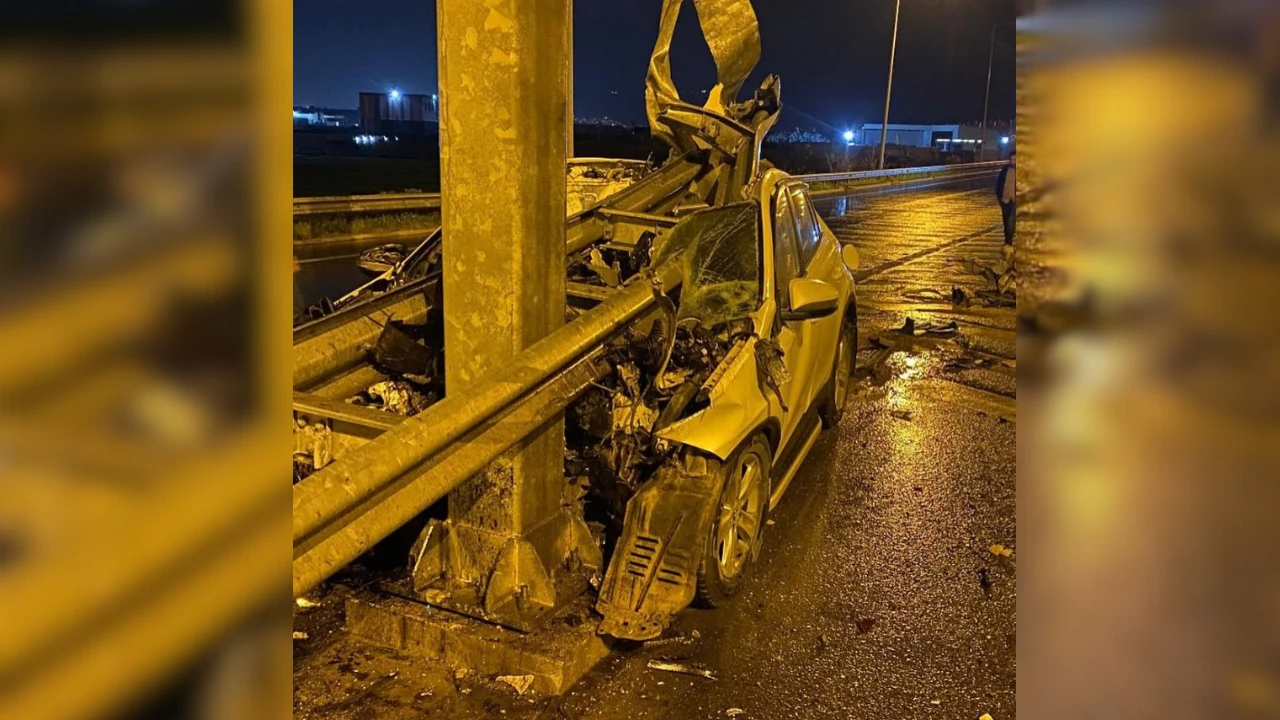 İzmir Menemen'de feci kaza: Sürücü hayatını kaybetti!