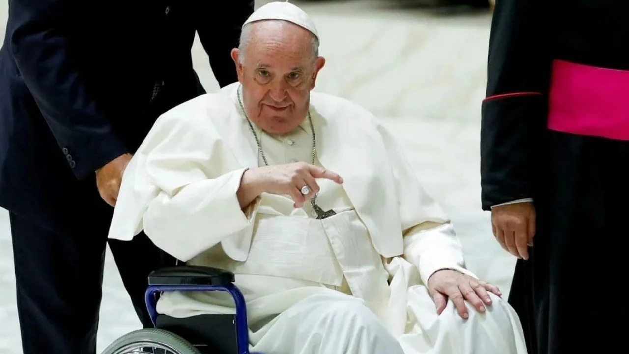 Papa Francis 88 yaşında hayatını kaybetti
